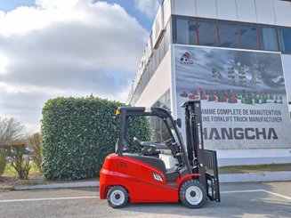 Carrello elevatore frontale a 4 ruote Hangcha A4W35