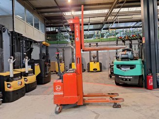 Stoccatori guida in accompagnamento BT LSF 1250 EE