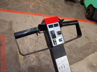 Stoccatori guida in accompagnamento BT LSF 1250 EE