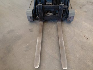 Carrelli retrattili Crown ESR5000 2.0