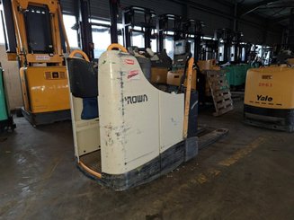 Transpallet con pedana Crown WT3040