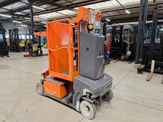 Navicella a gruppo di sollevamento verticale JLG TOUCAN DUO