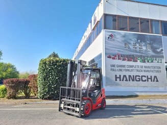 Carrello elevatore frontale a 4 ruote Hangcha XF35D-2
