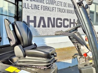 Carrello elevatore frontale a 4 ruote Hangcha XF35D-2
