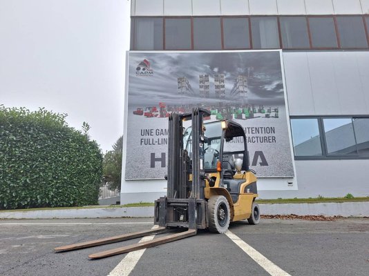 Carrello elevatore frontale a 4 ruote Caterpillar GP25N - 1