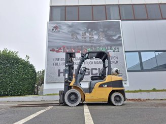 Carrello elevatore frontale a 4 ruote Caterpillar GP25N