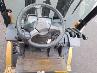 Carrello elevatore frontale a 4 ruote Caterpillar GP25N