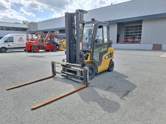 Carrello elevatore frontale a 4 ruote Caterpillar GP25NTD - 17