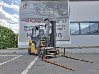 Carrello elevatore frontale a 4 ruote Caterpillar GP25NTD - 1