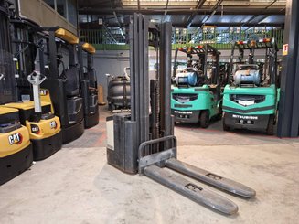 Stoccatori guida in accompagnamento Crown WE2300-16