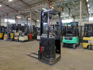 Stoccatori con pedana Caterpillar NSR16N