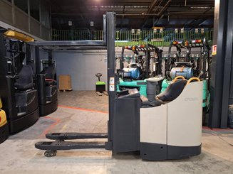 Stoccatori con pedana Crown DT3040 - 7