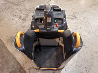 Transpallet con pedana Crown WT3040 2.00