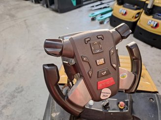 Transpallet guida in accompagnamento Caterpillar NPF25N2