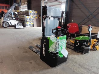 Stoccatori guida in accompagnamento Hangcha CDD16-XT1-SI