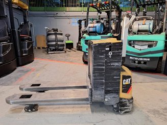 Transpallet guida in accompagnamento Caterpillar NPP20N2E