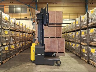 Accatastatore multidirezionale Combilift WR4