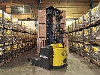 Accatastatore multidirezionale Combilift WR4