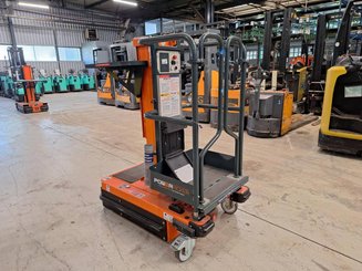 Navicella a gruppo di sollevamento verticale JLG POWER PICKER