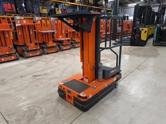 Navicella a gruppo di sollevamento verticale JLG POWER PICKER