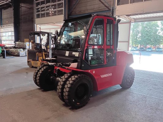 Carrello elevatore frontale a 4 ruote Hangcha XF70D - 1