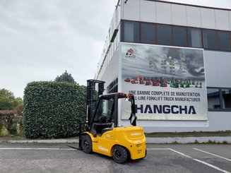 Carrello elevatore frontale a 4 ruote Hangcha XE25i