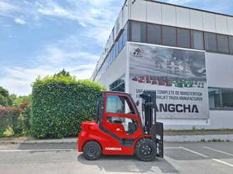 Carrello elevatore frontale a 4 ruote Hangcha XF30D-2 (CPCD30-X2H7F1)