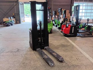 Stoccatori guida in accompagnamento Hangcha CDD16-XT1-SI