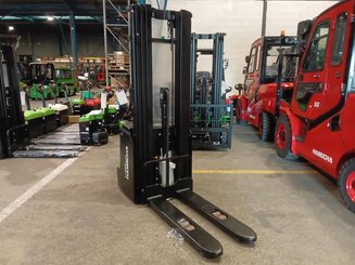 Stoccatori guida in accompagnamento Hangcha CDD16-XT1-SI - 1