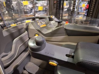 Carrelli retrattili multidirezionali UniCarriers 250DTFVRE635UFW