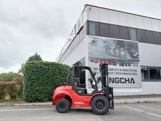 Carrelli elevatori fuoristrada Hangcha TT35-2 (CPCD35-X2W98E-RT2)