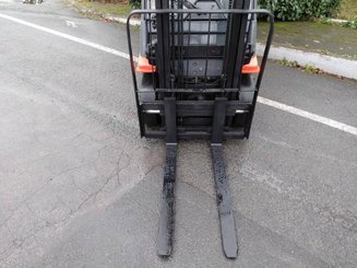 Carrello elevatore frontale a 4 ruote Toyota 6-7fdf25 - 6