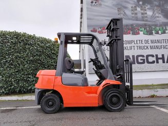 Carrello elevatore frontale a 4 ruote Toyota 6-7fdf25 - 5