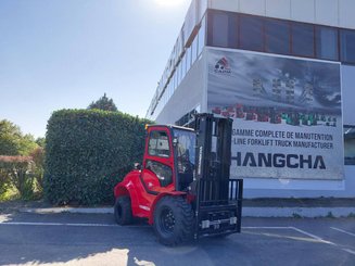 Carrelli elevatori fuoristrada Hangcha TT35-2 (CPCD35-X2W98E-RT2)