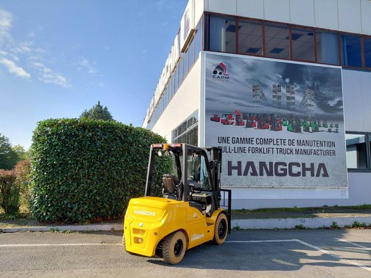 Carrello elevatore frontale a 4 ruote - XE30i ( CPD30-XEY2HA-SI )