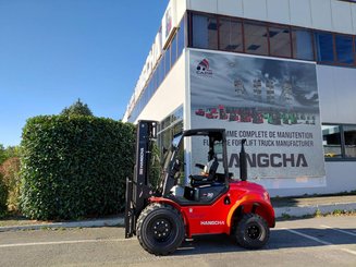 Carrelli elevatori fuoristrada Hangcha TT30-2