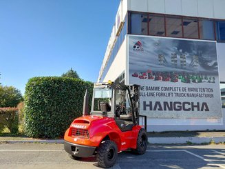 Carrelli elevatori fuoristrada Hangcha TT30-2