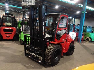 Carrelli elevatori fuoristrada Hangcha TT30-4