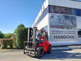 Carrelli elevatori fuoristrada Hangcha TT30-4