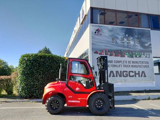 Carrelli elevatori fuoristrada Hangcha TT30-4
