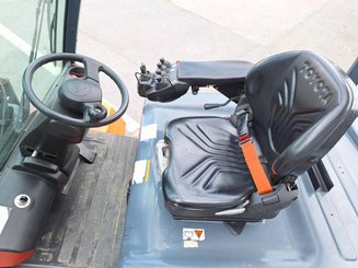 Carrello elevatore frontale a 4 ruote Toyota 8FBMT50
