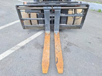 Carrello elevatore frontale a 4 ruote Toyota 8FBMT50