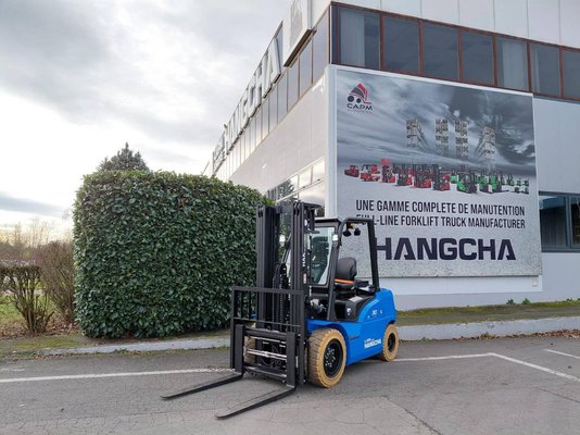 Carrello elevatore frontale a 4 ruote Hangcha XE30i ( CPD30-XEY2HA-SI ) - 1