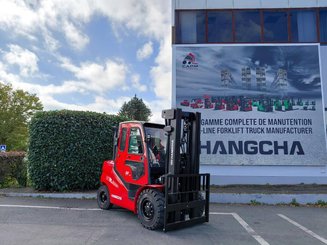 Carrello elevatore frontale a 4 ruote Hangcha XF50D-2 (CPCD50-X2XH8F)