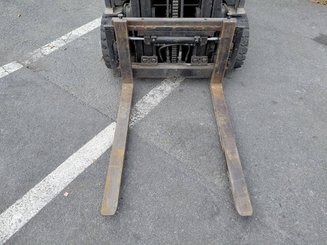 Carrello elevatore frontale a 3 ruote Yale ERP16VTLWB - 6