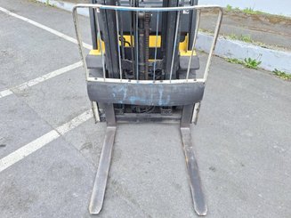 Carrello elevatore frontale a 4 ruote Yale GDP20VX
