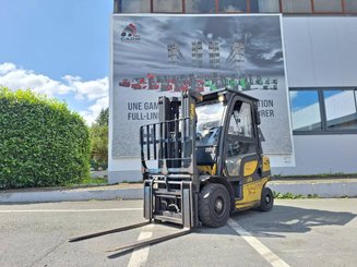 Carrello elevatore frontale a 4 ruote Yale GDP25VX