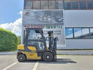Carrello elevatore frontale a 4 ruote Yale GDP25VX