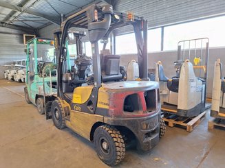 Carrello elevatore frontale a 4 ruote Yale GDP20VX