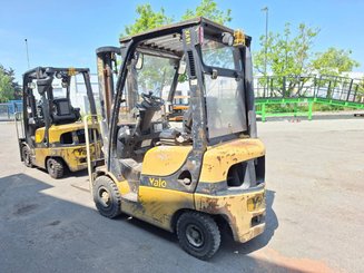 Carrello elevatore frontale a 4 ruote Yale gdp16vx